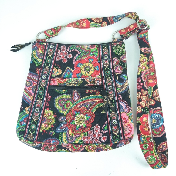 Vera Bradley Handbags - BOGO 50% OFF VERA BRADLEY Crossbody Bag